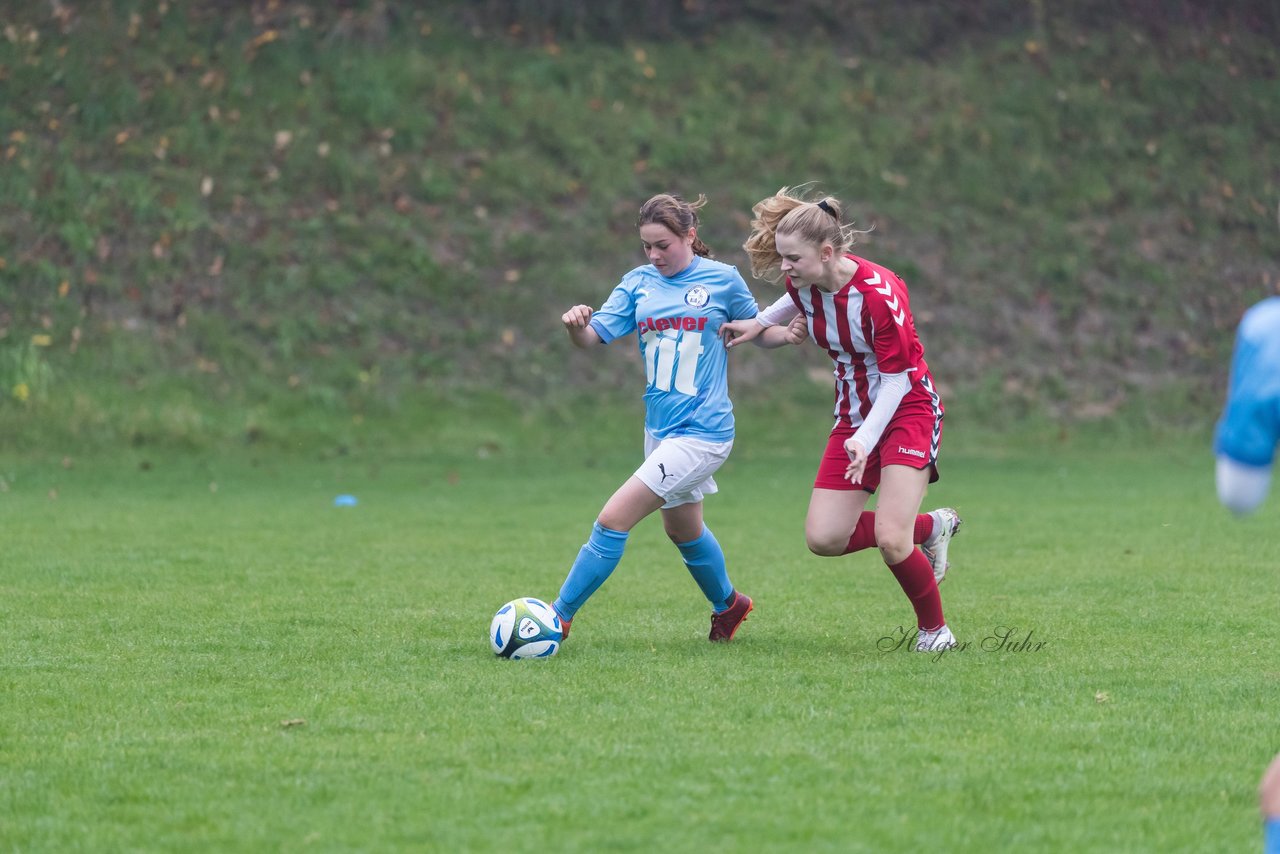 Bild 108 - wBJ TuS Tensfeld - SV Fortuna St. Juergen